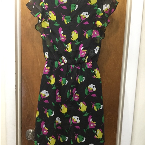 Spring dress - Picture 2 of 3